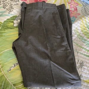 Lands End Men’s Pleated Dress Pant